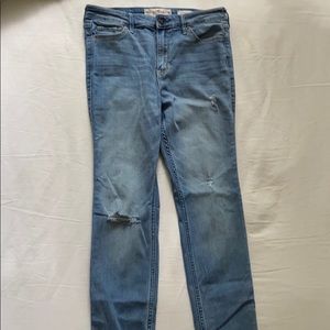 Light washed hollister jeans